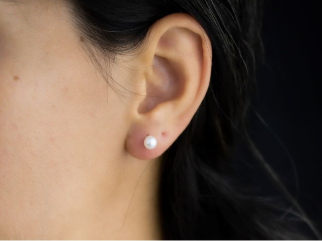 Cercei aur 14 k cu perla CBC 010 Cercei aur 14 k cu perla CBC 010